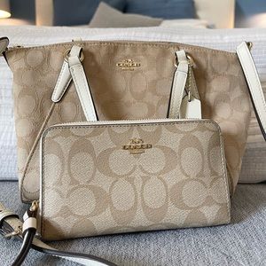 Coach Purse & Wallet Set